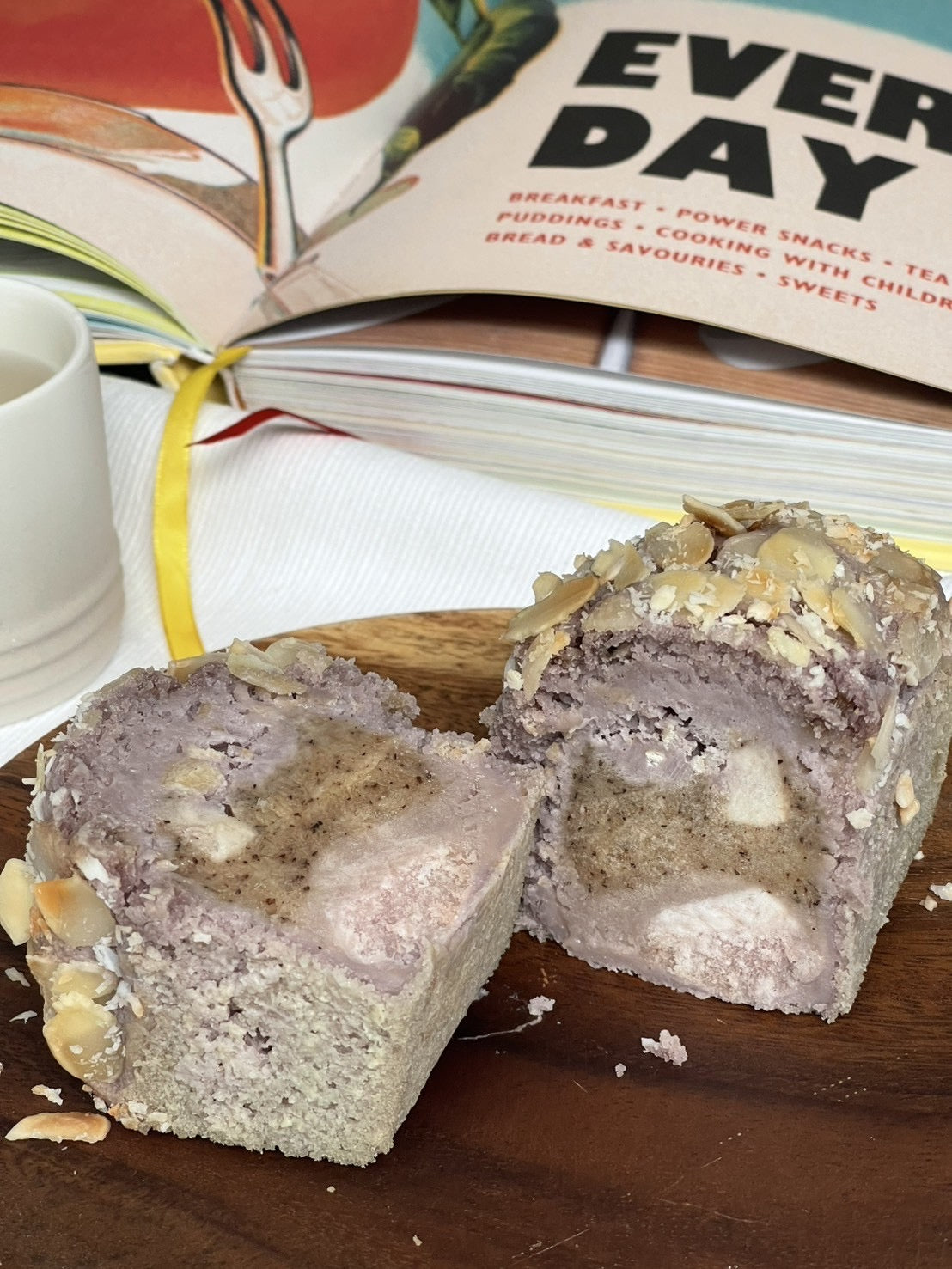 PEKO | Lucky in Loaf - Vegan Taro Milk Tea