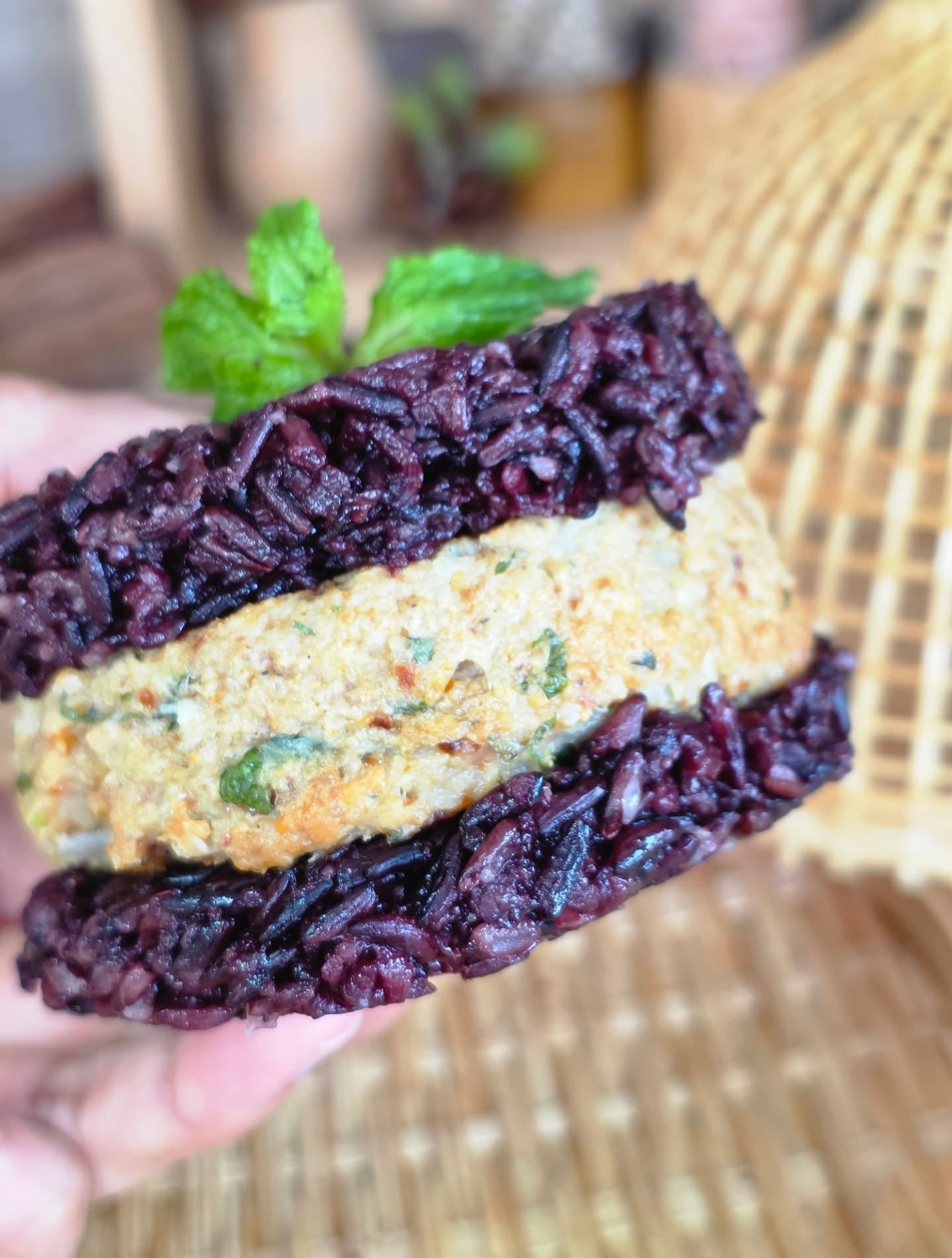Lean life | Flourless Protein Burger - Minced Chicken Breast