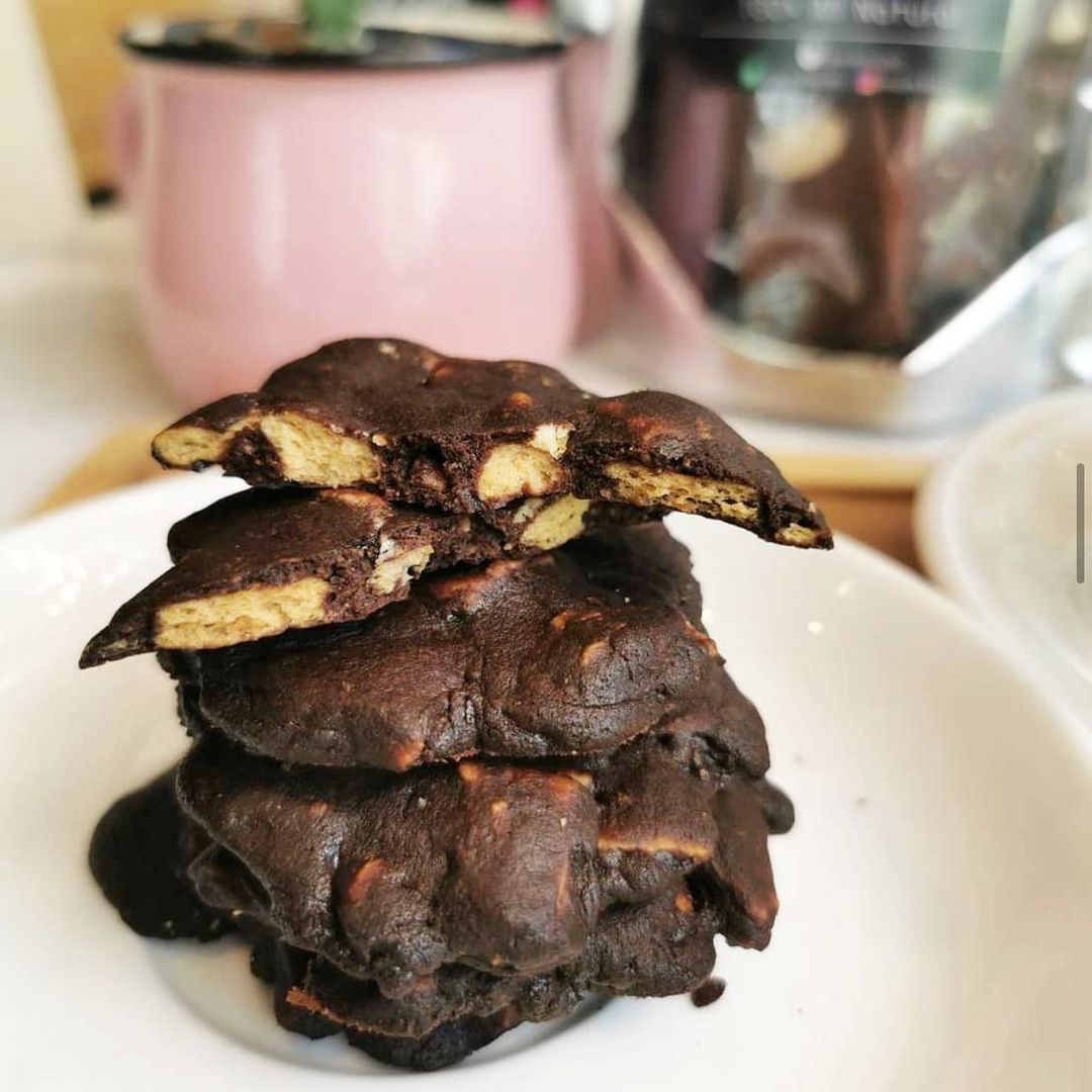 Whole Wheat Dark Chocolate Cookies