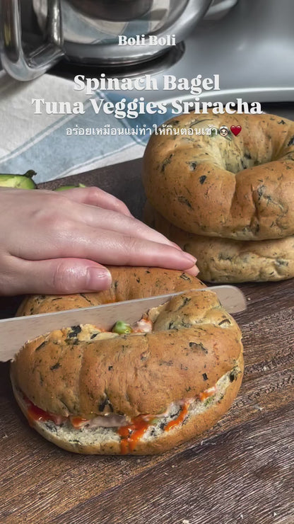 PEKO | Bagel - Spinach Tuna Veggies Sriracha